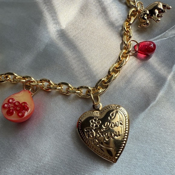 Stainless Charm Necklace with cherry, strawberry, elephant heart hummingbird - Picture 6 of 9